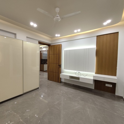 Experienced property dealer in Dwarka Delhi offering DDA flats, builder floors, and residential plots